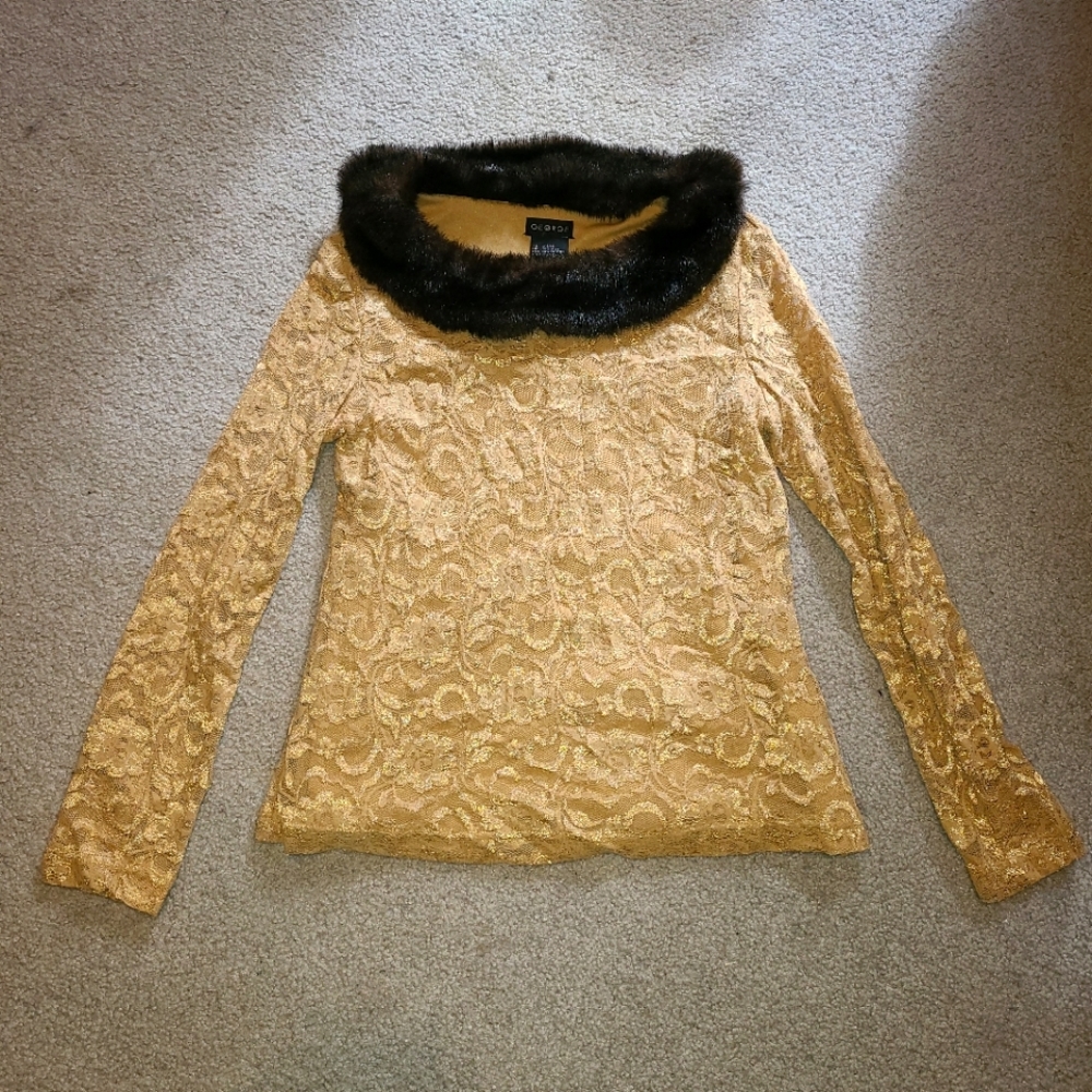 Fur collar lace top